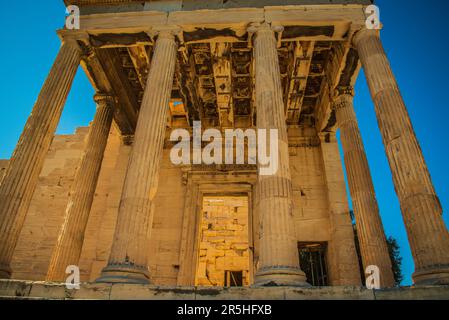 Parthenon-Tempel der Göttin Athena auf dem Akropolis-Hügel, Athen, Griechenland Stockfoto