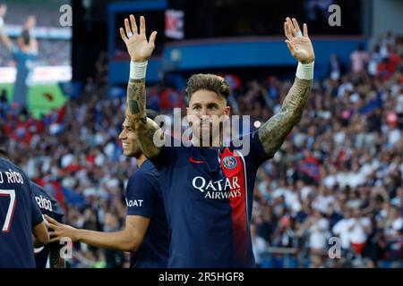 Paris, Frankreich. 3. Juni 2023. Sergio Ramos von Paris-Saint Germain reagiert während des Fußballspiels der Französischen Liga 1 zwischen Paris-Saint Germain (PSG) und Clermont in Paris, Frankreich, am 3. Juni 2023. Kredit: Rit Heize/Xinhua/Alamy Live News Stockfoto