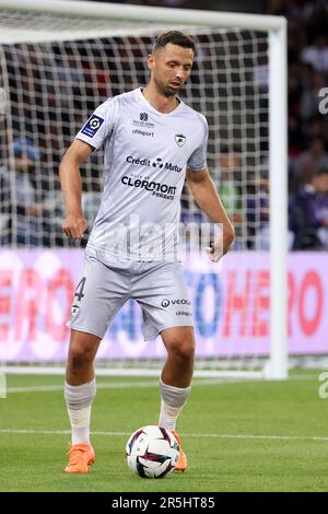 Paris, Frankreich. 03. Juni 2023. Mateusz Wieteska von Clermont während des Fußballspiels der französischen Meisterschaft Ligue 1 zwischen Paris Saint-Germain (PSG) und Clermont Foot 63 am 3. Juni 2023 im Parc des Princes Stadion in Paris, Frankreich - Photo Jean Catuffe/DPPI Credit: DPPI Media/Alamy Live News Stockfoto