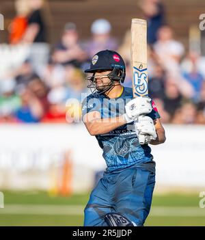 Haider Ali schlägt für Derbyshire Falcons in einem Vitality Blast T20-Spiel gegen Birmingham Bears Stockfoto