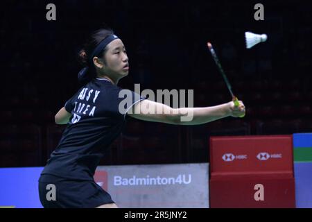 Bangkok, Thailand. 4. Juni 2023. Ein SE Young aus Südkorea kehrt während des Frauenfinales gegen He Bingjiao aus China bei den BWF Thailand Open 2023 in Bangkok, Thailand, am 4. Juni 2023 zurück. Kredit: Rachen Sageamsak/Xinhua/Alamy Live News Stockfoto