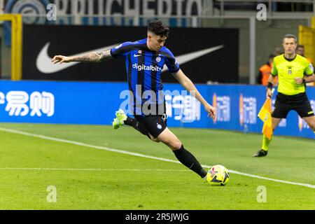 Serie Ein Fußballspiel zwischen dem FC Internazionale und dem AC Monza im Giuseppe Meazza Stadium in San Siro in Mailand, Italien, am 15 2023. April Stockfoto