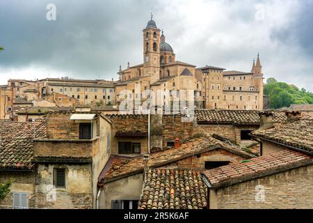 Blick auf die Stadt Urbino (Italien) Stockfoto