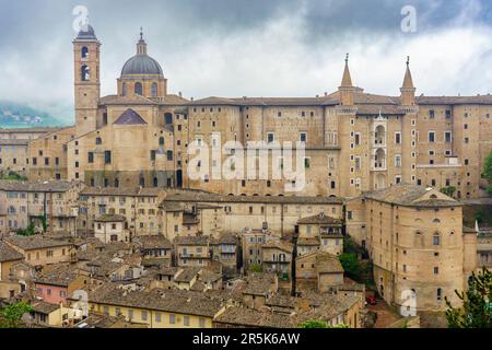 Blick auf die Stadt Urbino (Italien) Stockfoto