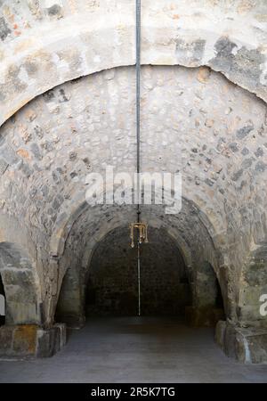 Es gibt Moscheen, Brunnen, Brücken und Caravanserais aus der osmanischen Zeit in der Stadt Inay, die sich in der Stadt Usak in der Türkei befindet. Stockfoto