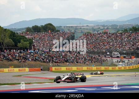 Barcelona, Spanien. 04. Juni 2023. Motorsport: Formel-1-Weltmeisterschaft, spanischer Grand Prix, Rennen: Nico Hülkenberg aus Deutschland, Team Haas ist auf Kurs in Barcelona. Kredit: Hasan Bratic/dpa/Alamy Live News Stockfoto