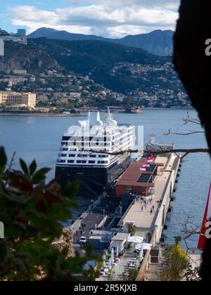 Kreuzfahrtschiff im Hafen von Hercule in Monaco City, Stockfoto