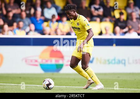 Valencia, Spanien. 04. Juni 2023. Nicolas Jackson (Villarreal CF, Nr. 15) trifft das Tor während des LaLiga-Spiels zwischen Villarreal CF und Atlético de Madrid am 4. Juni 2023 im Ceramica-Stadion in Valencia, Spanien. Kredit: Saolab/Alamy Live News Kredit: Saolab/Alamy Live News Stockfoto