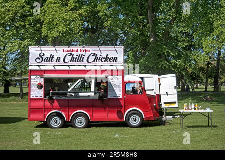 Imbissstand beim Meadows Festival in Edinburgh, Schottland, Großbritannien. Stockfoto