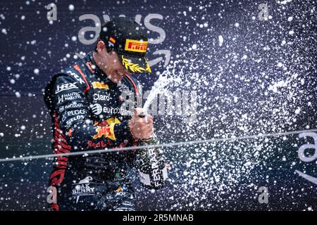 Montmelo, Espagne. 04. Juni 2023. FITTIPALDI Enzo (BRA), Rodin Carlin, Portrait, Podium während der 6. Runde der FIA Formel-2-Meisterschaft 2023 vom 2. Bis 4. Juni 2023 auf dem Circuit de Barcelona-Catalunya in Montmelo, Spanien - Foto Sebastiaan Rozendaal/DPPI Credit: DPPI Media/Alamy Live News Stockfoto
