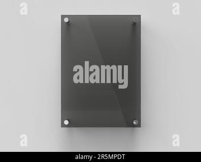 A4 vertikales Typenschild aus schwarzem Glas auf Metallhaltern mit Abstandshaltern. Mainboard für das Branding. Akrillisches Werbeschild auf weißem Hintergrund Modell Vorderseite V Stockfoto