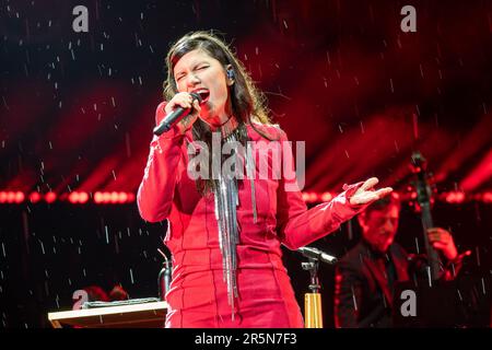 Der italienische Songwriter Elisa Toffoli, der während seiner Live-Auftritte mit dem Bühnennamen Elisa bekannt ist, tritt in der Arena di Verona auf, um eine intime Nacht zu verbringen - nur zwei Nächte, am 4. Juni 2023 in Verona, Italien. (Foto: Roberto Tommasini/NurPhoto) Kredit: NurPhoto SRL/Alamy Live News Stockfoto