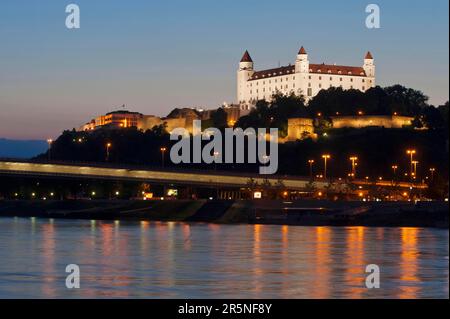 Schloss Bratislava, Pressburg, Schloss, Donau, Bratislava, Slowakei Stockfoto