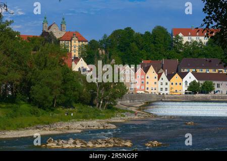 Landsberg am Lech, Fluss Lech, Romantische Straße, Bayern, Deutschland Stockfoto