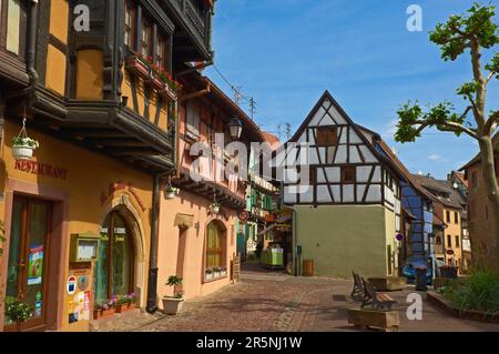 Eguisheim, Elsass Wine Route, Haut-Rhin, Elsass, Frankreich Stockfoto