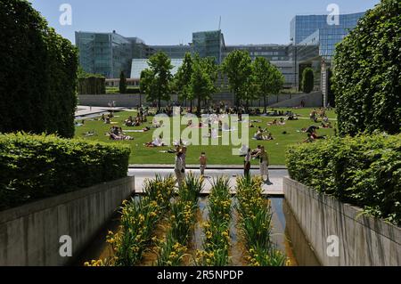 FRANKREICH. PARIS (75) 15. ARR. DER ANDRE-CITIZEN-PARK IM SOMMER Stockfoto