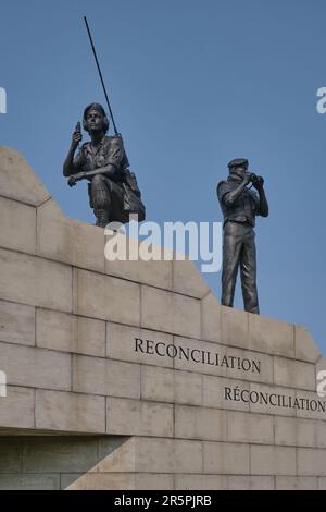 Versöhnung: Das Friedenssicherungsdenkmal in Ottawa, ONTARIO, Kanada Stockfoto