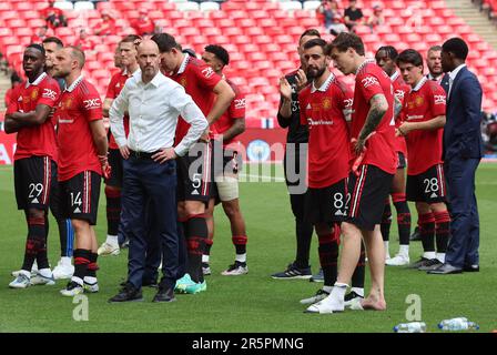 Manchester United Manager Erik Ten Hag wurde nach dem Emirates FA Cup-Finale zwischen Manchester City und Manchester United im Wembley-Stadion abgewiesen. Stockfoto