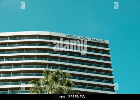 Benidorm, Spanien - 01. Mai 2023: Hotel Don Pancho in Benidorm Resort, Provinz Alicante, Gemeinde Valencia, Spanien Stockfoto