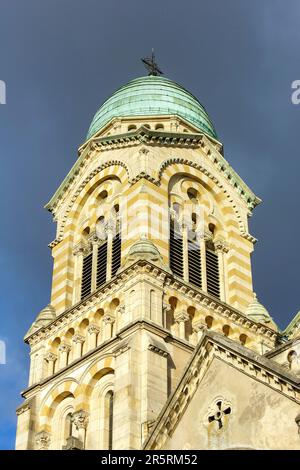 Frankreich, Meurthe et Moselle, Nancy, Belfries der Basilika Sacre Coeur de Nancy im römischen Byzantin-Stil in der Rue de Laxou Stockfoto