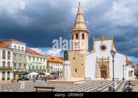 Portugal, Tomar, ehemaliger Sitz des Tempelritter-Ordens, Praca da Republica, Kirche Sao Joao Baptista (Heiliger Johannes der Täufer) Stockfoto