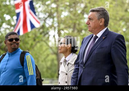 London, Großbritannien. 05. Juni 2023. Der flämische Ministerpräsident Jan Jambon nahm das Bild bei der Ankunft der flämischen Delegation am ersten Tag einer diplomatischen Mission im Vereinigten Königreich am Montag, den 05. Juni 2023 in London auf. BELGA PHOTO DIRK WAEM Credit: Belga News Agency/Alamy Live News Stockfoto