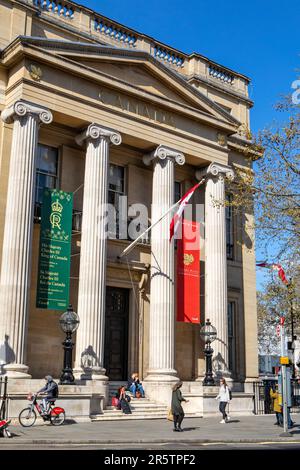 London, UK - April 20. 2023: Das Canada House - The High Commission of Canada, befindet sich am Trafalgar Square in London, Großbritannien. Stockfoto