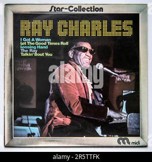 LP-Titelseite des Star Collection-Albums von Ray Charles, das 1973 veröffentlicht wurde Stockfoto