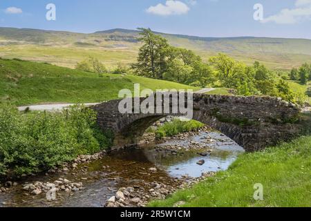 Packhorse Bridge in der Nähe von Garsdale Head vom Pennine Journey Bridleway Richtung Kirkby Stephen Stockfoto