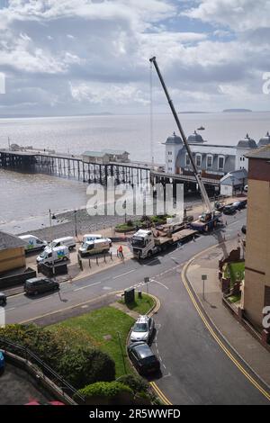 Der Rat arbeitet an der Esplanade Penarth South Wales Stockfoto