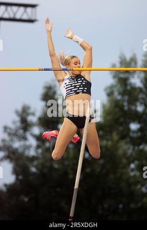 Katie Moon (USA) gewinnt das Stabgewölbe der Frauen mit 15-5 1/2 (4,71 m) während der Goldenen Gala Pietro Mennea am Freitag, den 2. Juni 2023 in Florenz, Italien. (Jiro Mochizuki/Bild des Sports) Stockfoto