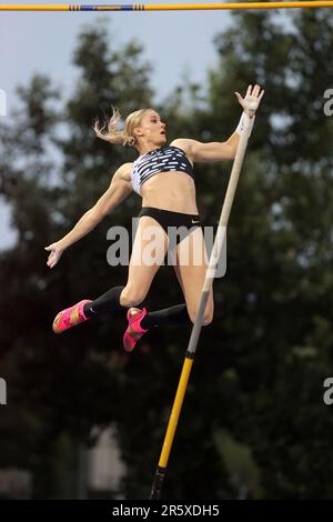 Katie Moon (USA) gewinnt das Stabgewölbe der Frauen mit 15-5 1/2 (4,71 m) während der Goldenen Gala Pietro Mennea am Freitag, den 2. Juni 2023 in Florenz, Italien. (Jiro Mochizuki/Bild des Sports) Stockfoto