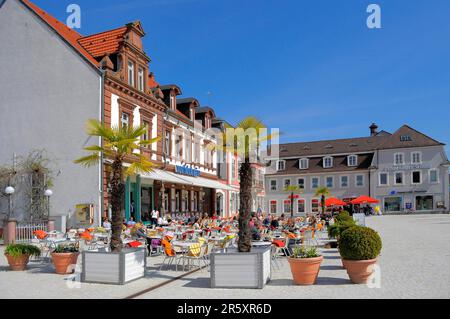Schwetzingen im Frühling am Schlossplatz, Marktplatz Stockfoto