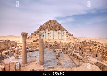 Totentempel und Pyramide des Pharao Sahuré, Abusir, Ägypten Stockfoto