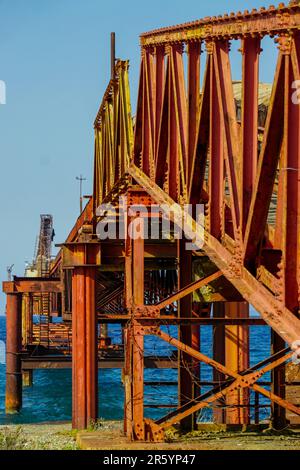 3. April 2023 Nicosia Zypern. Alte Kupfermine und Hafen in Nikosia Zypern Stockfoto