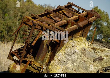 3. April 2023 Nicosia Zypern. Alte Kupfermine und Hafen in Nikosia Zypern Stockfoto