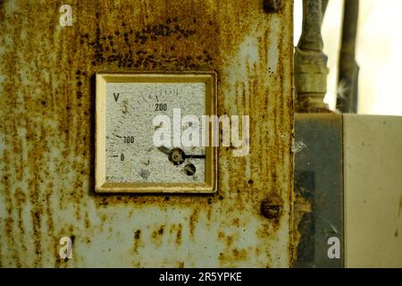 3. April 2023 Nicosia Zypern. Alte Kupfermine und Hafen in Nikosia Zypern Stockfoto