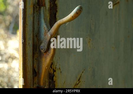 3. April 2023 Nicosia Zypern. Alte Kupfermine und Hafen in Nikosia Zypern Stockfoto