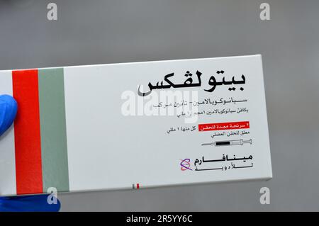 Kairo, Ägypten, Juni 3 2023: Betolvex Cyanocobalamin Tannin Complex Fertigspritze zur intramuskulären Injektion zur Behandlung von Vitamin B. Stockfoto