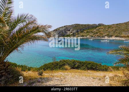 Die Ruine der Stadt Knidos, die türkisfarbene Küste im Südwesten der Türkei, ein beliebtes Urlaubsziel Stockfoto