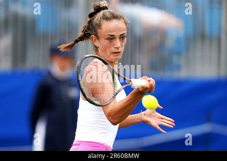 Isabelle Lacy aus Großbritannien in Aktion während des 1.-Runden-Spiels der Damen gegen Madison Brengle aus den USA am zweiten Tag der Lexus Surbiton Trophäe 2023 im Surbiton Racket and Fitness Club, London. Foto: Dienstag, 6. Juni 2023. Stockfoto