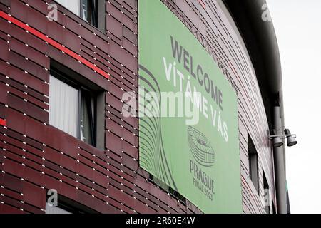 Ein allgemeiner Blick außerhalb der Fortuna Arena, Prag, Veranstaltungsort für das Finale der UEFA Conference League, zwischen West Ham United und Fiorentina. Foto: Dienstag, 6. Juni 2023. Stockfoto