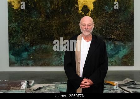 London, Großbritannien. 6. Juni 2023 Anselm Kiefer bei einer Vorschau auf „Finnegans Wake“, eine neue Ausstellung von Gemälden, Skulpturen und Installationen, die seine Faszination für James Joyces literarisches Meisterwerk, Finnegans Wake, widerspiegelt (1939). Die Show findet vom 7. Juni bis 20. August 2023 im White Cube Bermondsey statt. Kredit: Stephen Chung / Alamy Live News Stockfoto