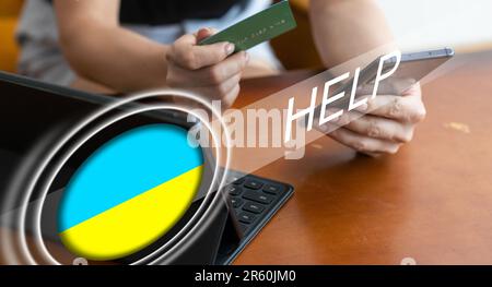 Virtueller Bildschirm mit Hilfe für die Ukraine Stockfoto