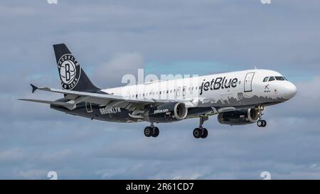 JetBlue A320 „BK Blue“-Aufdruck Stockfoto