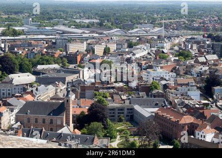 Blick auf Mechelen von der Spitze des Turms von St. Rumbold's Cathedral, Belgien Stockfoto