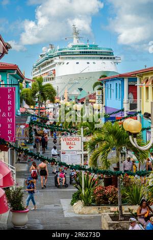 Pracht der Meere und Heritage Quay, St. Johns, Antigua Stockfoto