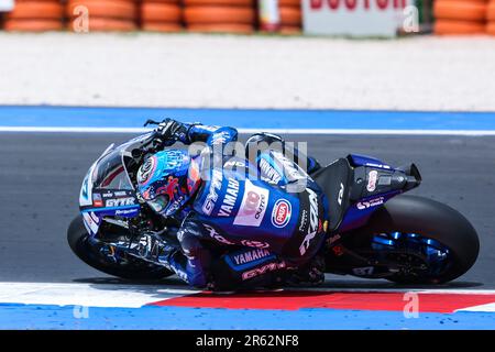 Misano Adriatico, Italien. 04. Juni 2023. Andrea Locatelli von Pata Yamaha Prometeon WorldSBK mit Yamaha YZF R1 in Aktion während der FIM SBK Superbike World Championship Pirelli Emilia-Romagna Runde auf dem Misano World Circuit. (Foto: Fabrizio Carabelli/SOPA Images/Sipa USA) Guthaben: SIPA USA/Alamy Live News Stockfoto