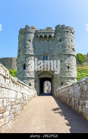 Eingangstor zum mittelalterlichen Carisbrooke Castle, Carisbrooke, Isle of Wight, England, Großbritannien Stockfoto