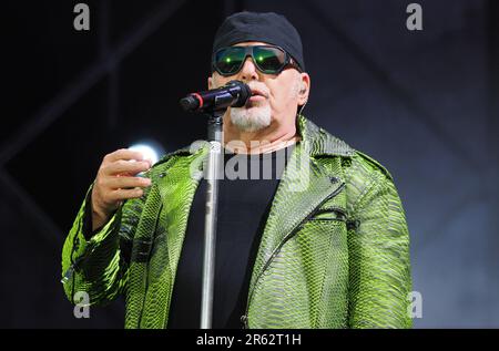 Bologna, Italien. 06. Juni 2023. Italienischer Sänger Vasco Rossi tritt während seines Live Kom 2023 auf der Bühne im Dall'Ara Stadion, Bologna, Italien, 06. Juni 2023 Kredit: Independent Photo Agency/Alamy Live News Stockfoto